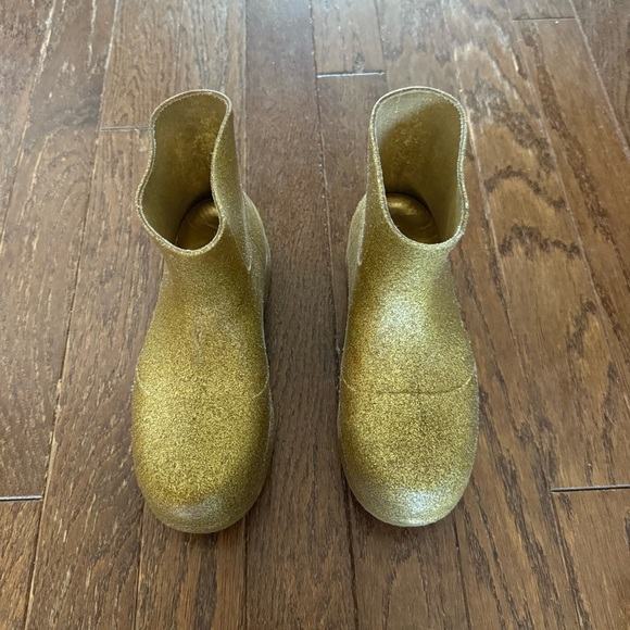 BOTTEGA VENETA Puddle Glitter Monobloc Chelsea Rubber Boots Gold Sz 39 EU/9 US - Picture 5 of 13